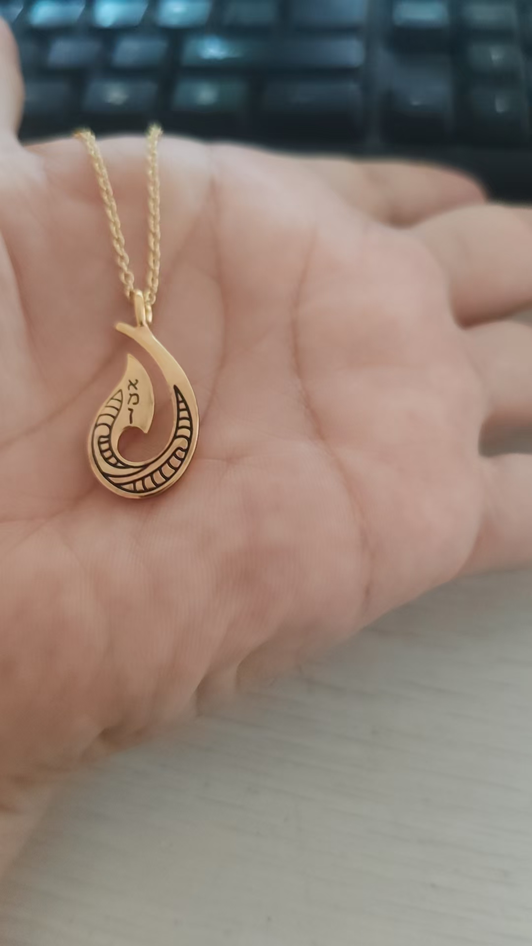 สร้อยคอจี้พระอาทิตย์ชาหมามา (C - Xcm Chain บทวิจารณ์และราคา